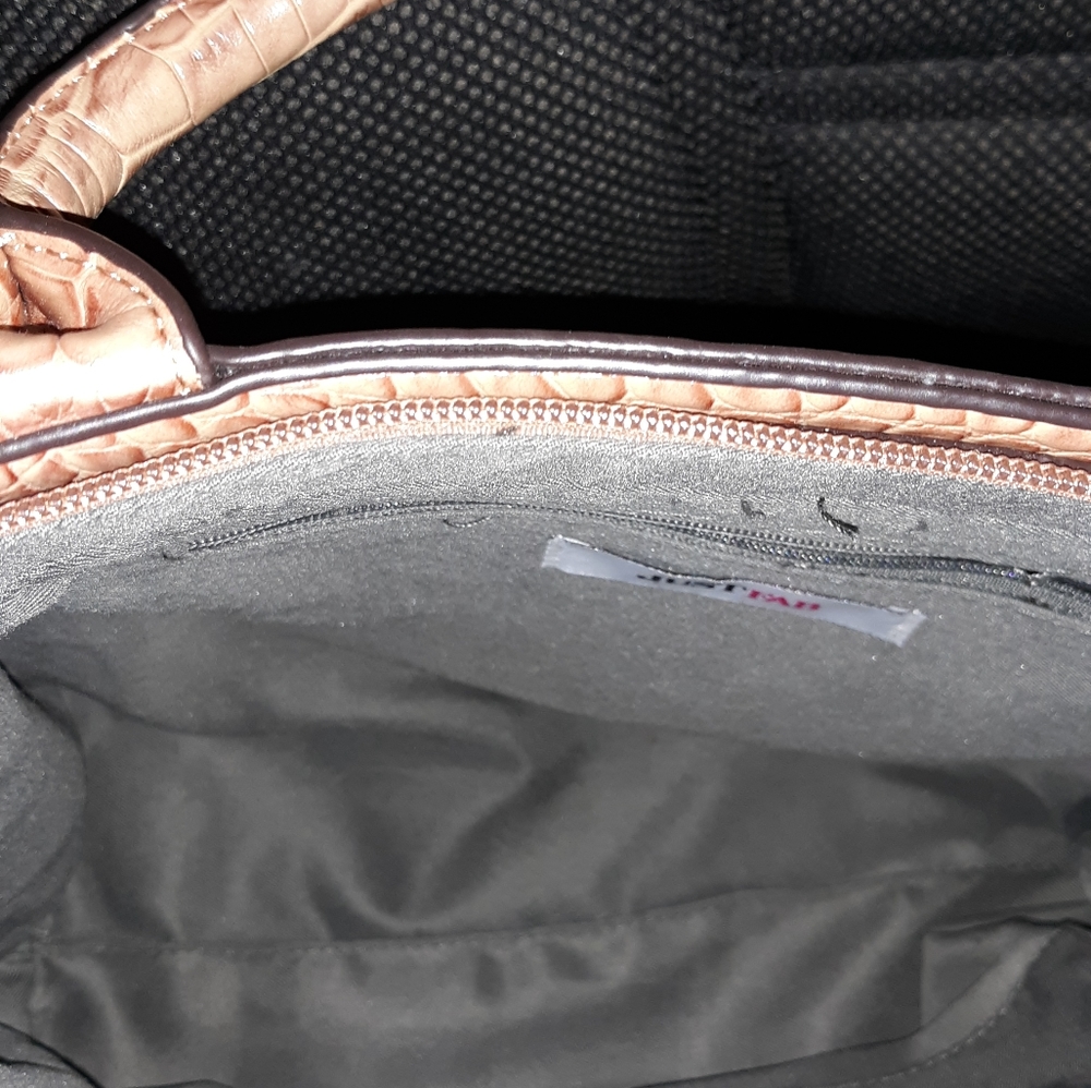 Purse - Picture 3 of 3